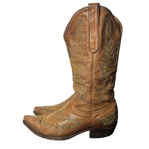 The Old Gringo embroidered brown western style boots size 8.5-flaw
